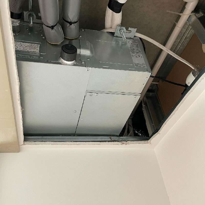 Additional bulkhead concealed indoor unit added to an existing Fujitsu Multihead System at Hawthorn Park apartments